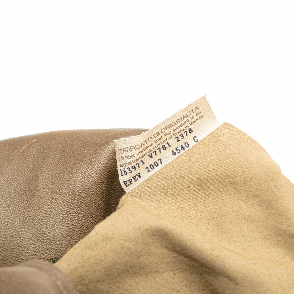 Bottega Veneta Nappa Intrecciato Messenger Bag - Detail 1