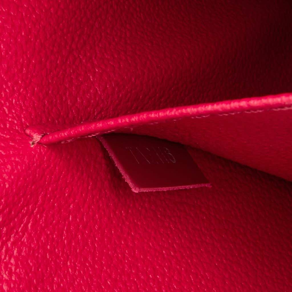 Louis Vuitton Epi Toiletry Pouch 26 - Detail 1