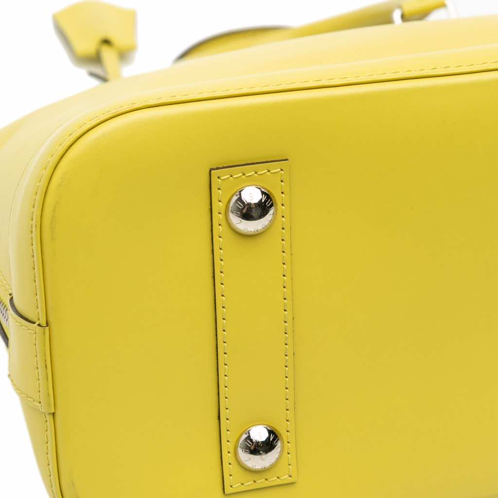 Louis Vuitton Epi Alma PM - Detail 2
