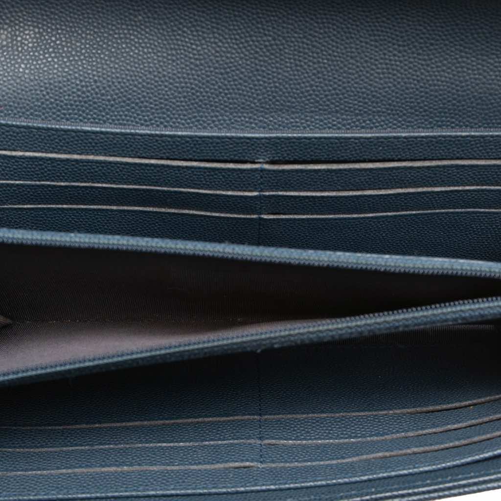 Chanel CC Quilted Caviar Classic Flap Wallet - 4