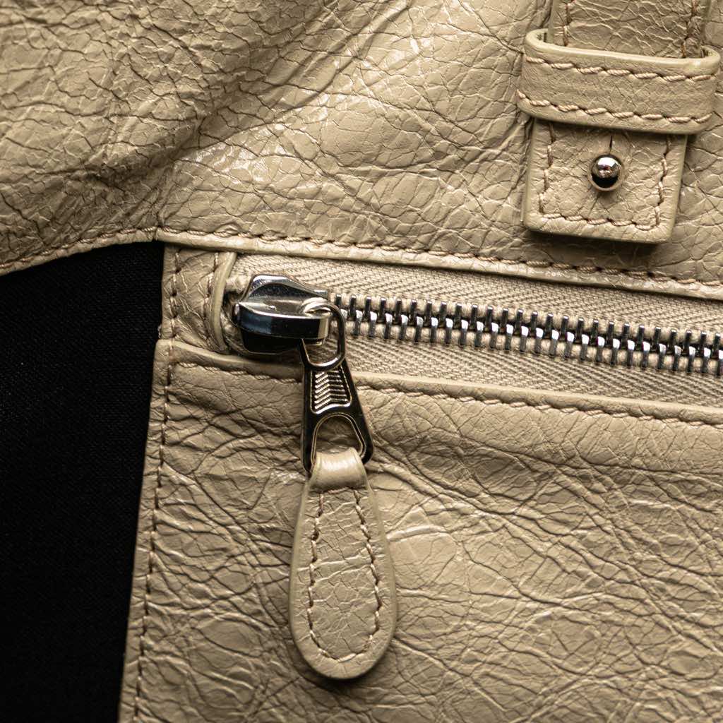 Balenciaga Medium Woven Calfskin Barbes East West Shopper Bag - Image 10