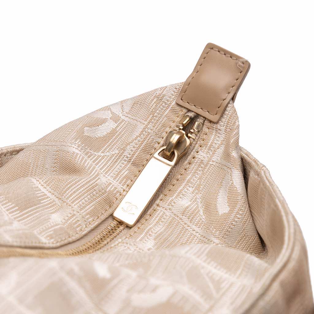 Chanel New Travel Line Nylon Tote - Image 10