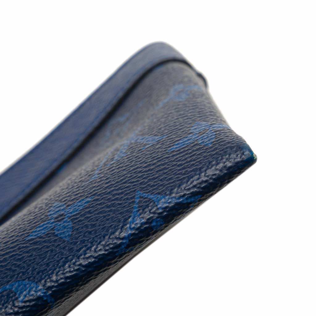 Louis Vuitton Monogram Taigarama Pochette Discovery PM - Detail 2