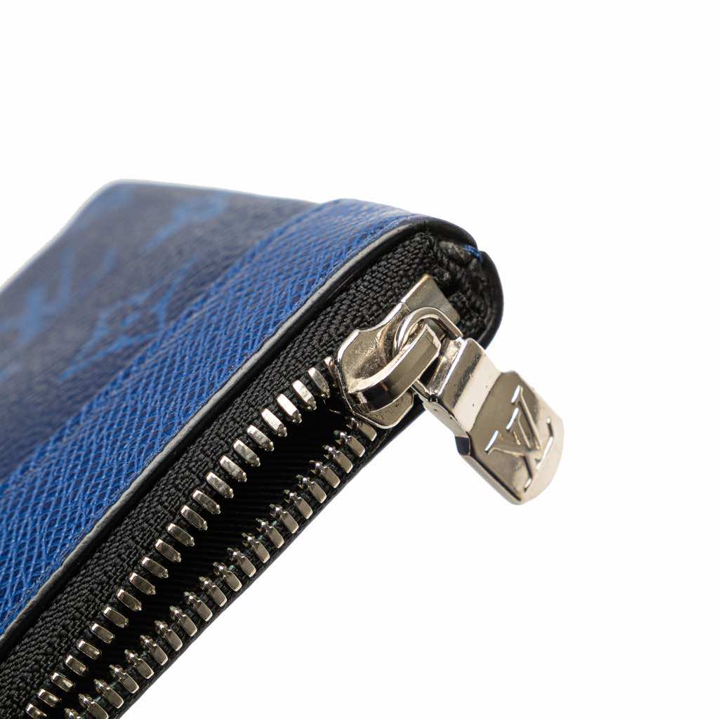 Louis Vuitton Monogram Taigarama Pochette Discovery PM - Image 12