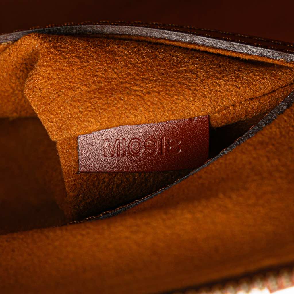 Louis Vuitton Epi Alma PM - Detail 1