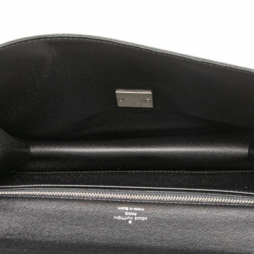 Louis Vuitton Taiga Selenga - 4