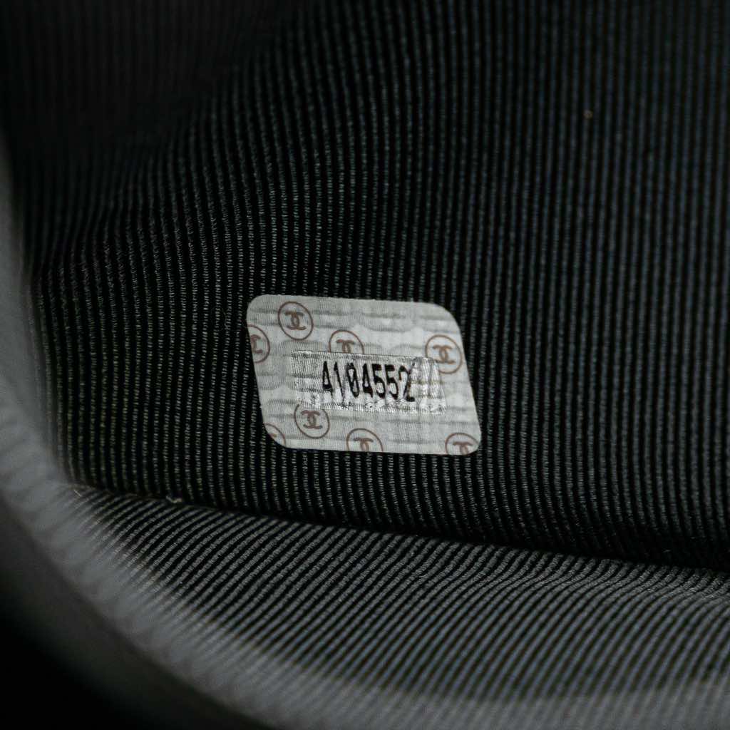 Chanel Triple CC Caviar Tote - Detail 1