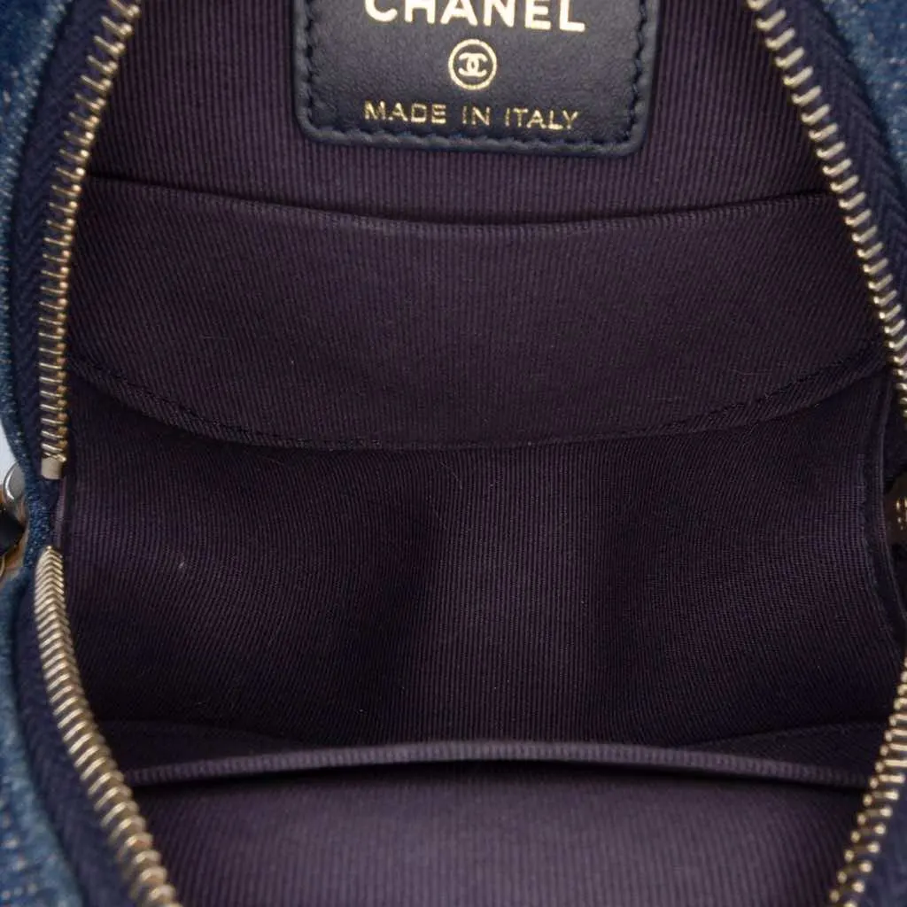 Chanel Denim 19 Round Clutch with Chain Blue Denim Very good - Model View