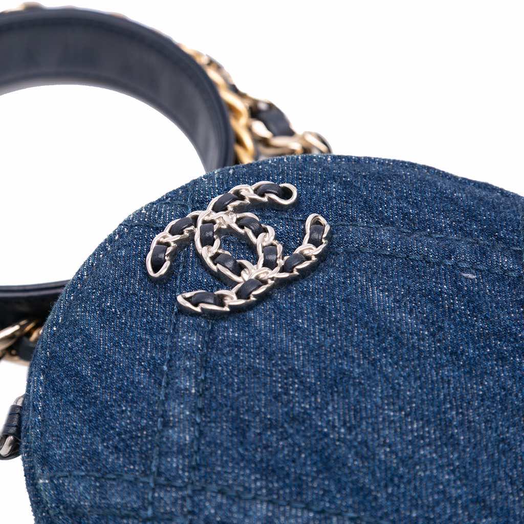 Chanel Denim 19 Round Clutch with Chain - Detail 1
