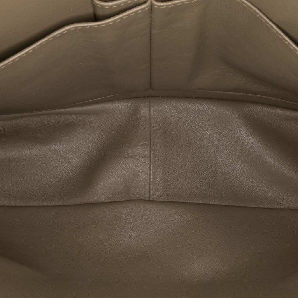 Chanel Jumbo Classic Caviar Double Flap - 4