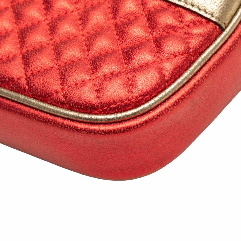 Gucci Laminated Nappa Trapuntata Wristlet Clutch - Detail 2