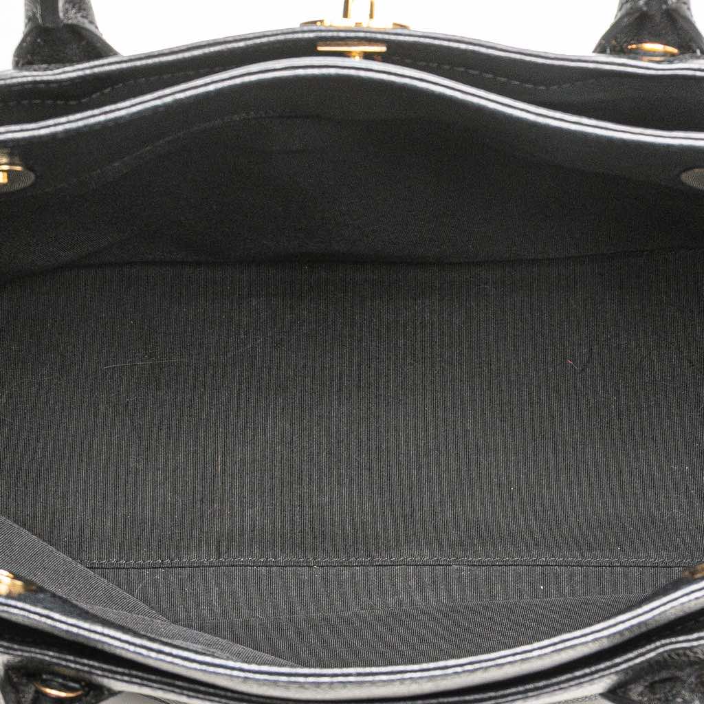 Chanel Medium Calfskin Executive Cerf Tote - 4