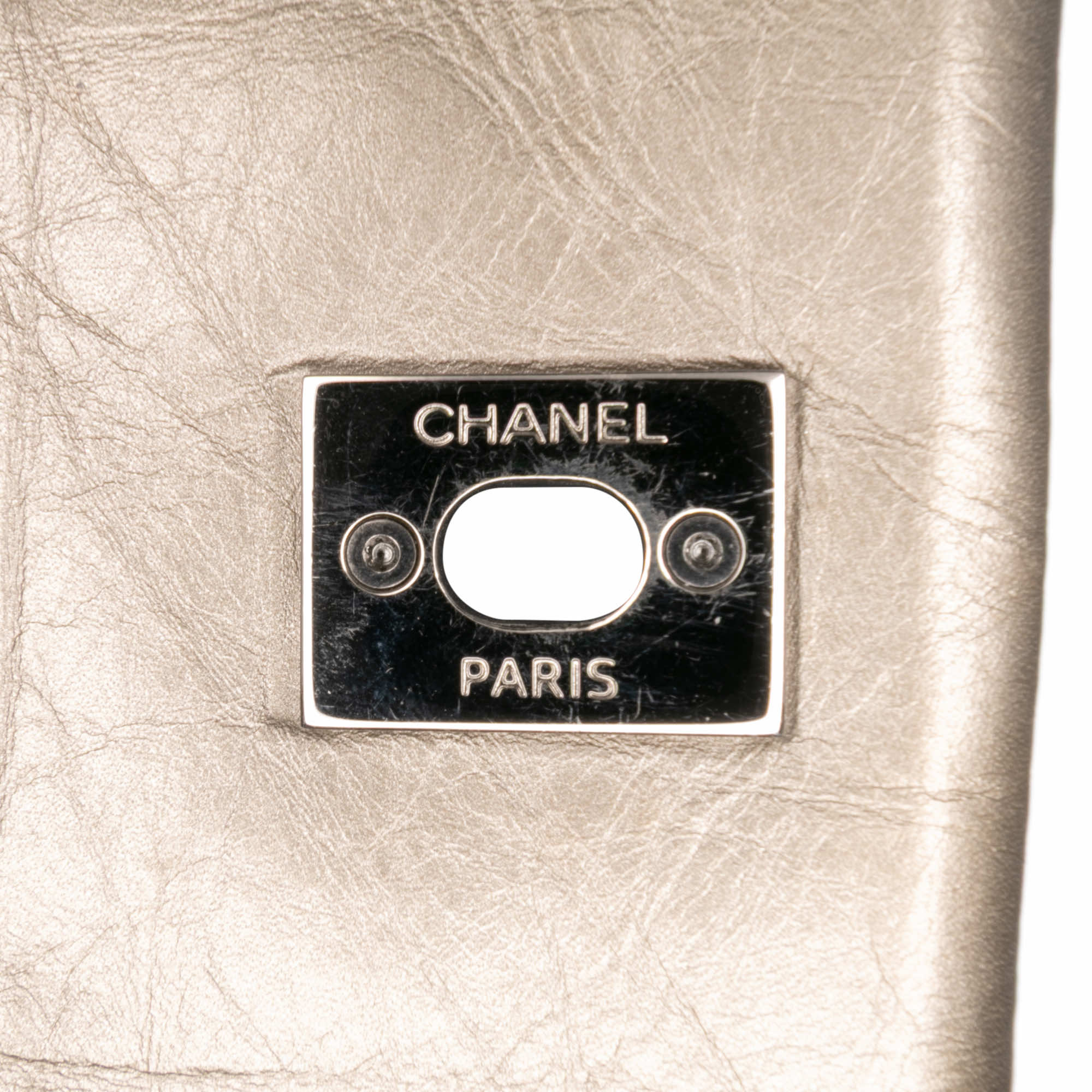 Chanel Small Aged Calfskin Lady Pearly Flap - Detail 2