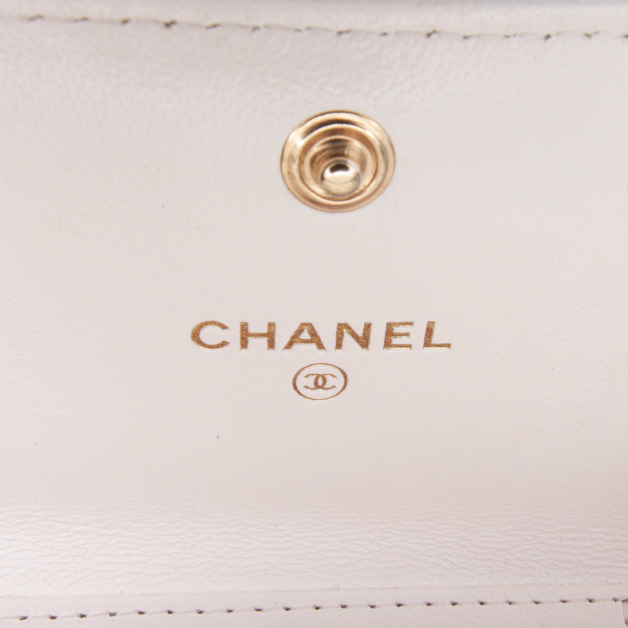 Chanel Quilted Lambskin Chanel 19 Card Holder On Chain - Side view