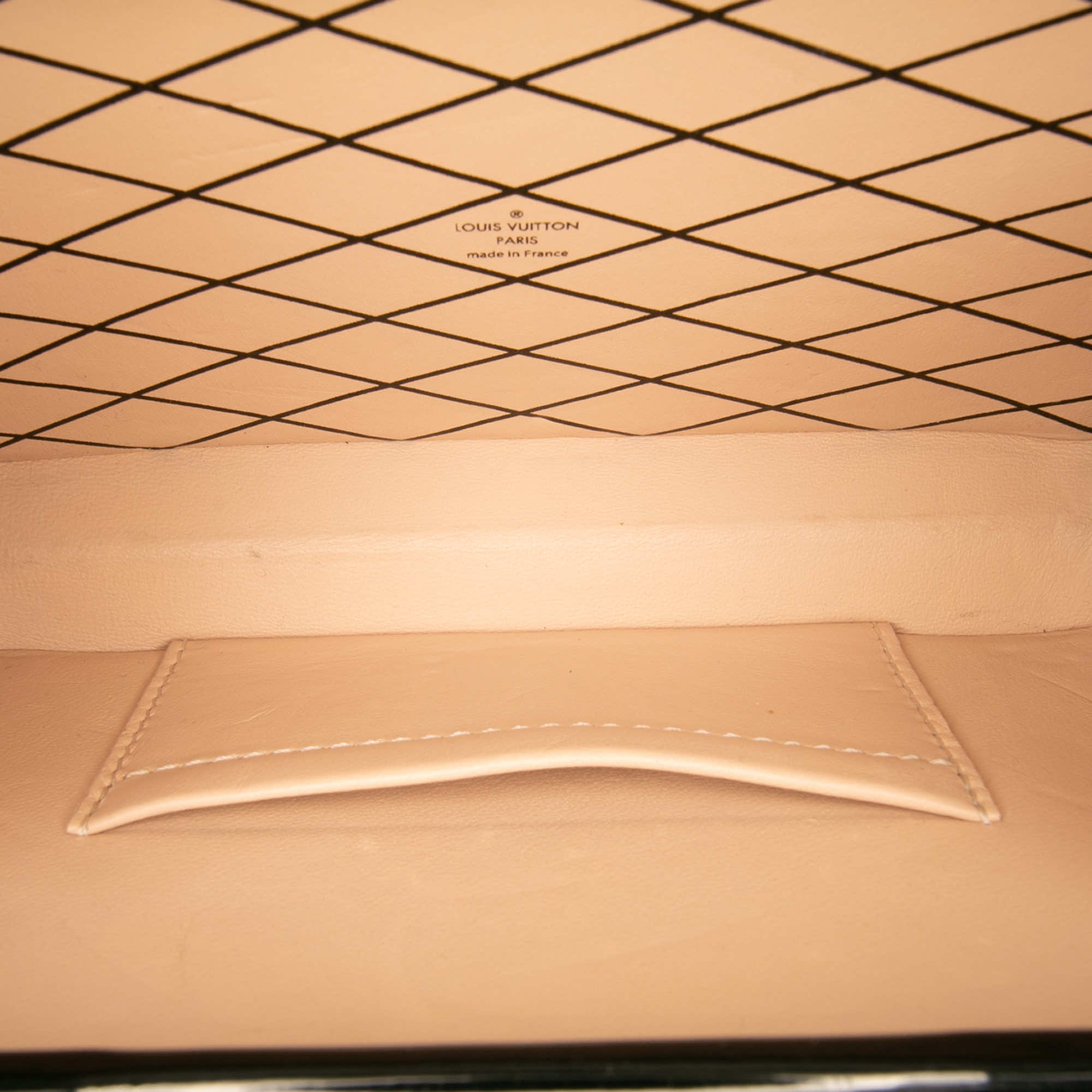 Louis Vuitton Monogram Vernis Fleur Petite Malle - 4