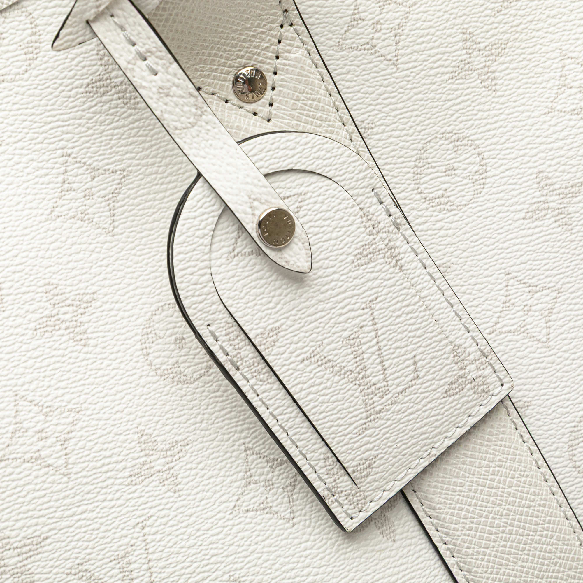 Louis Vuitton Monogram Taigarama Weekend Tote - Detail 2