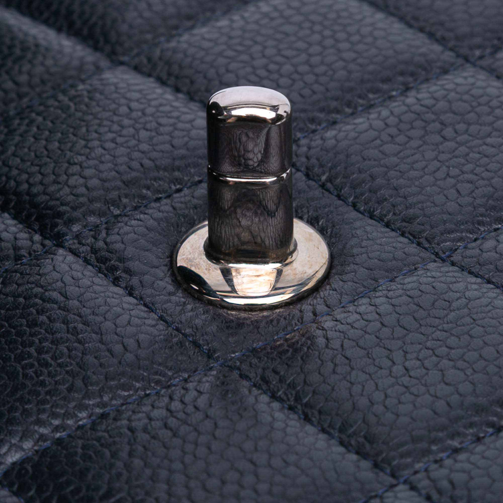 Chanel Jumbo Classic Caviar Double Flap - Image 10