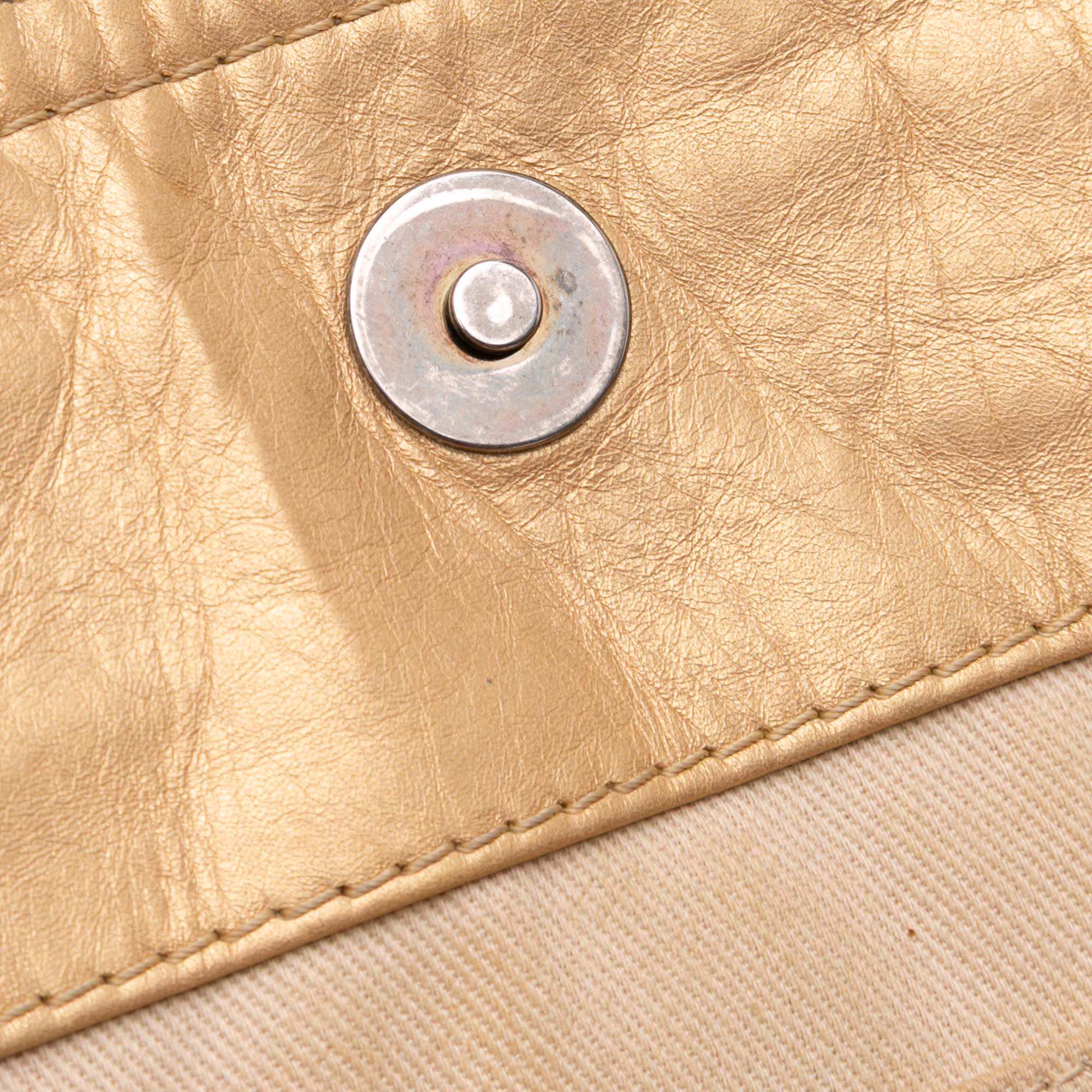 Chanel Distressed Calfskin Shopping In Moscow Tote - Image 11