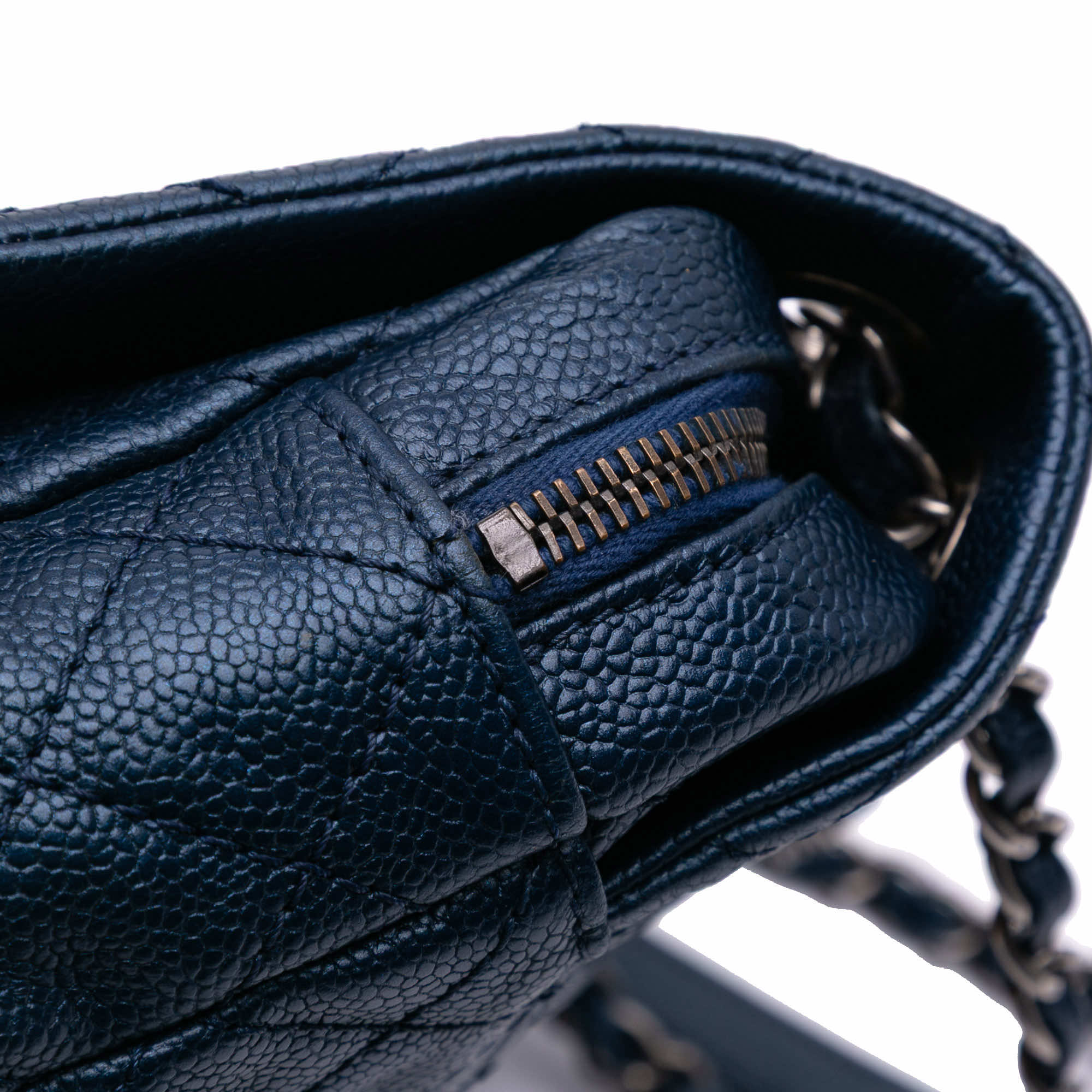 Chanel Medium Quilted Iridescent Caviar Easy Flap - Image 13