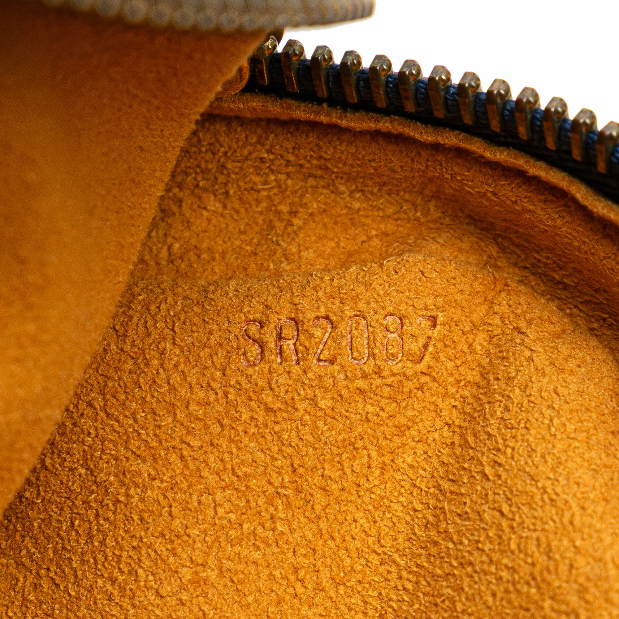 Louis Vuitton Monogram Denim Camera Bag - Detail 1