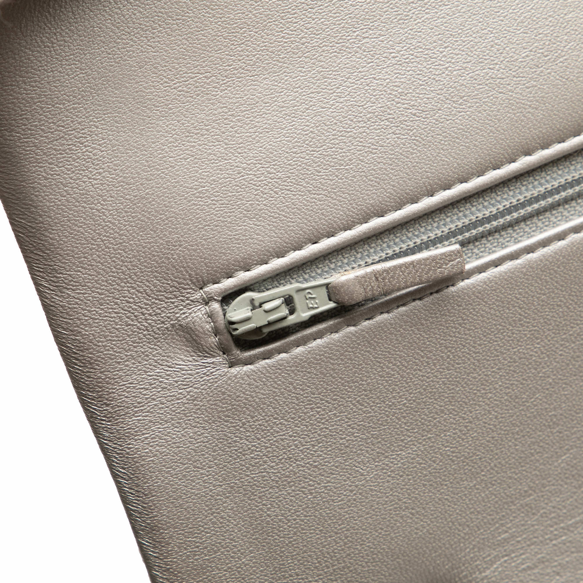 Chanel Maxi Classic Lambskin Double Flap - Image 10