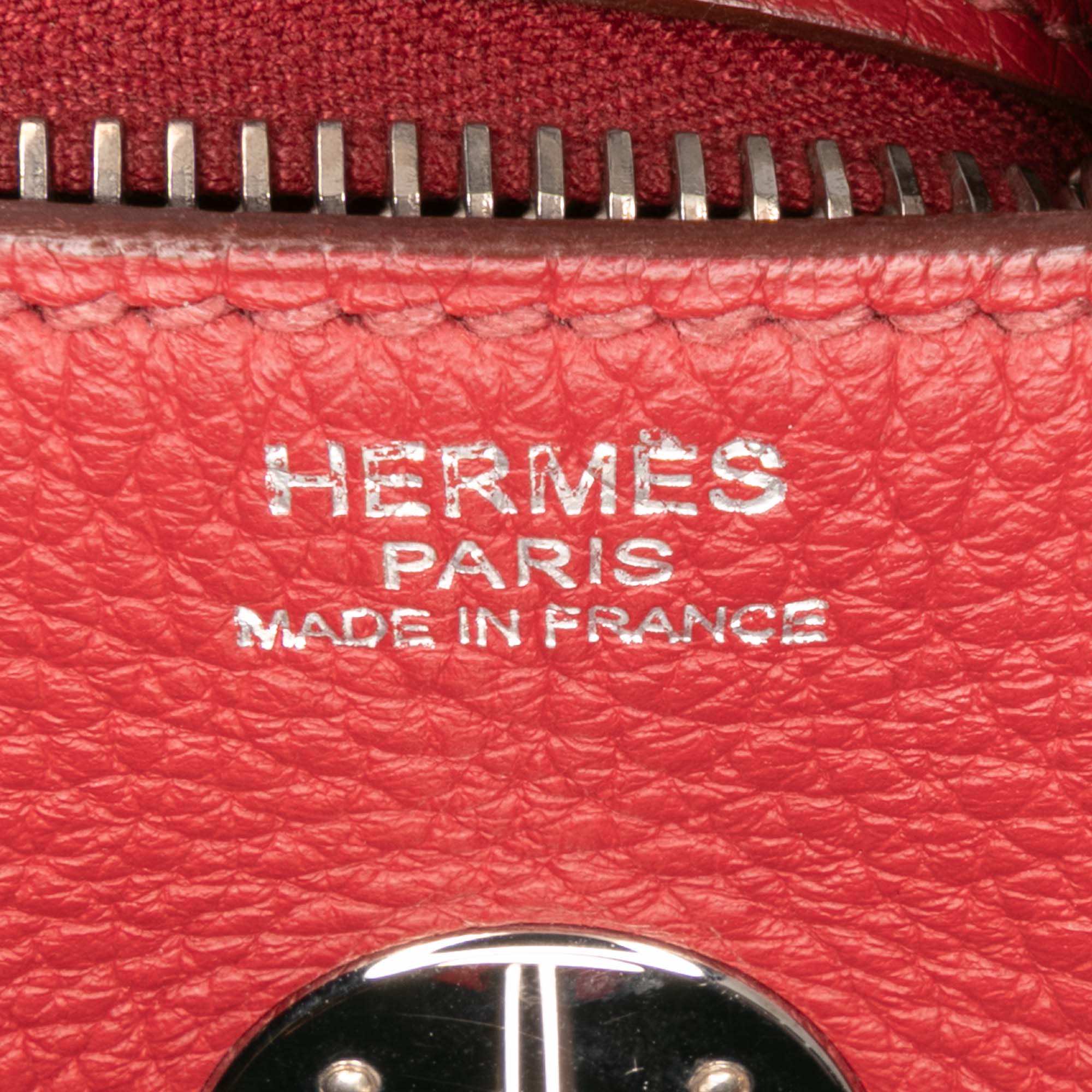 Hermès Clemence Lindy 30 - Side view
