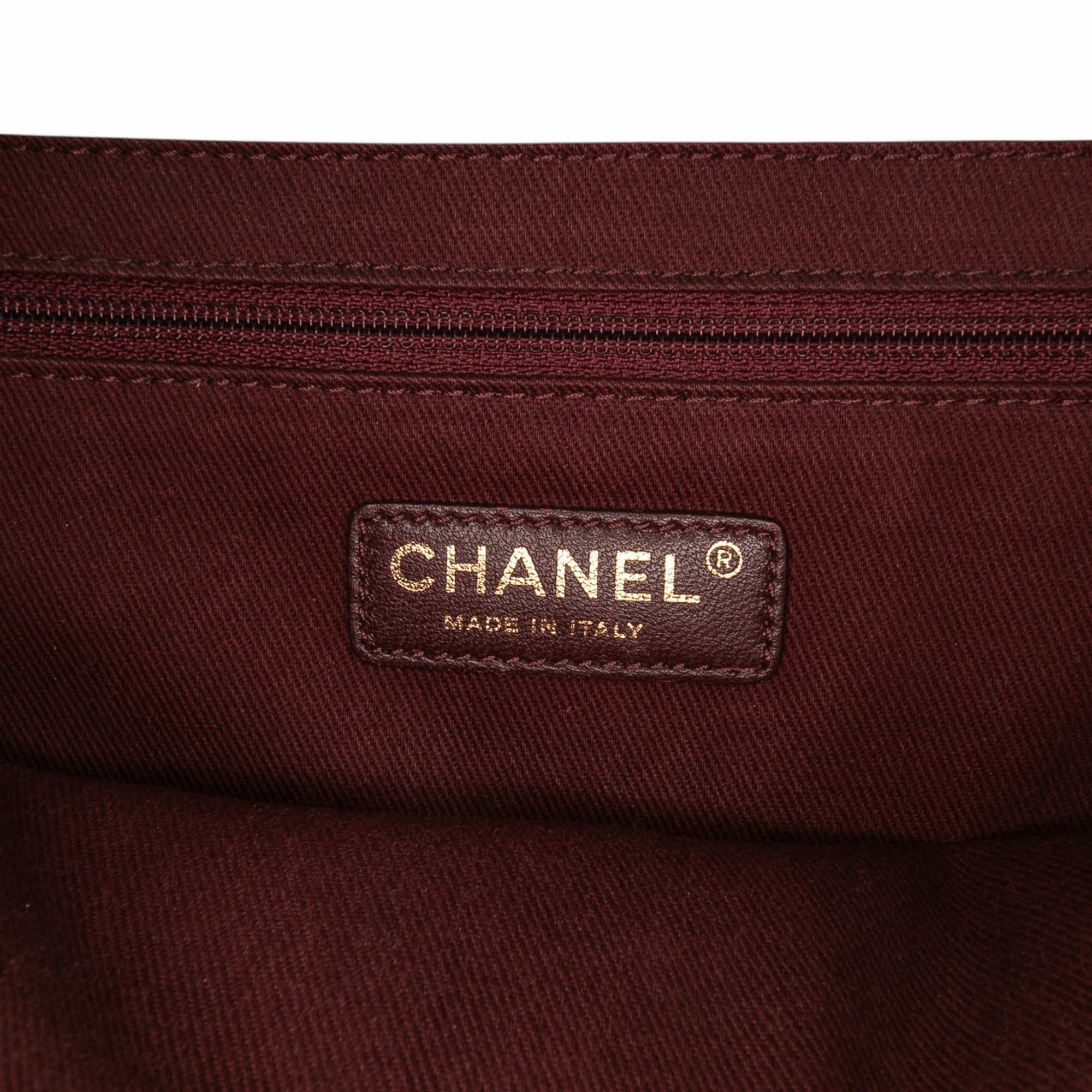 Chanel Jumbo CC Quilted Caviar Chunky Chain Flap - Side view