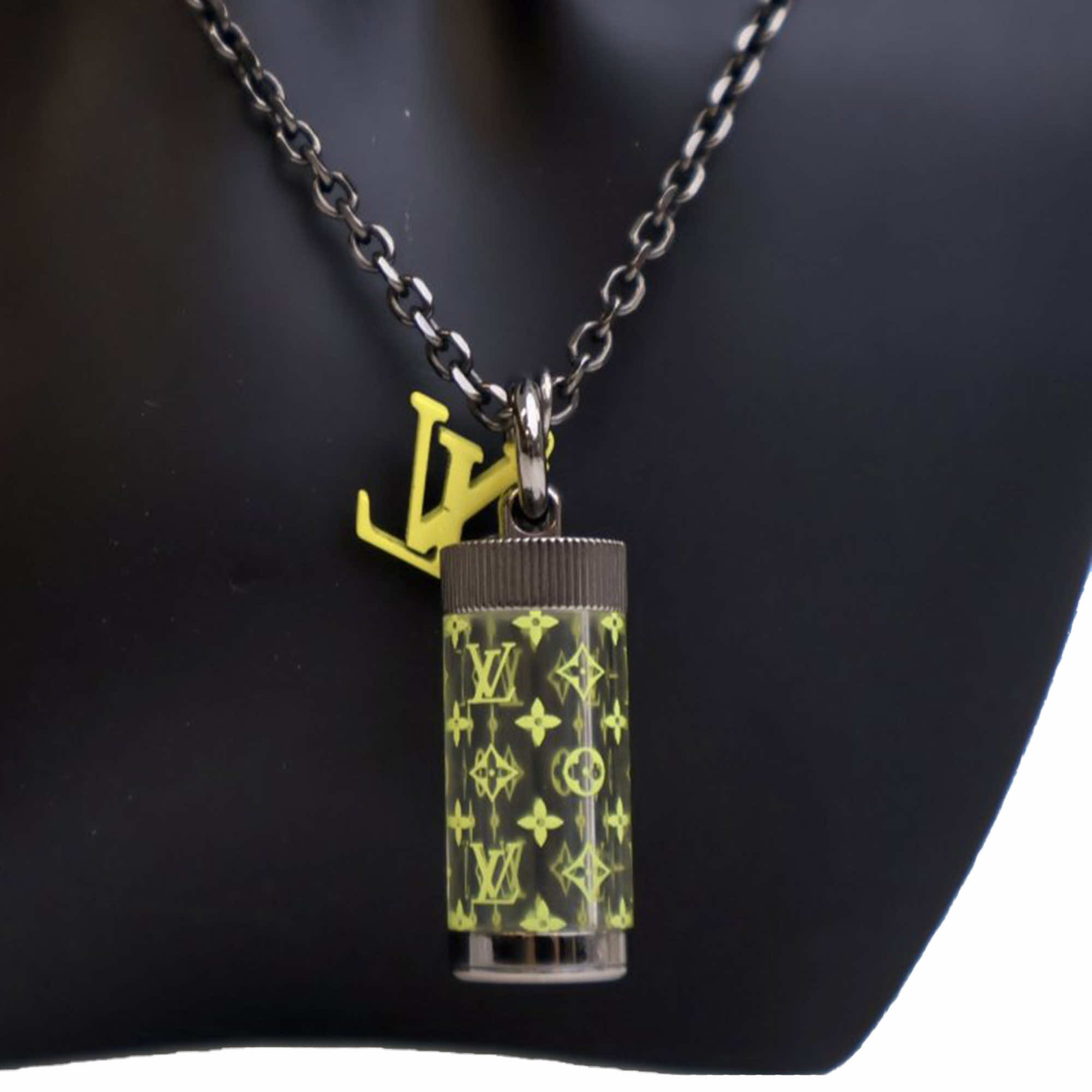 Louis Vuitton Palladium Plated Monogram Message In A Bottle Pendant Necklace - Detail 1