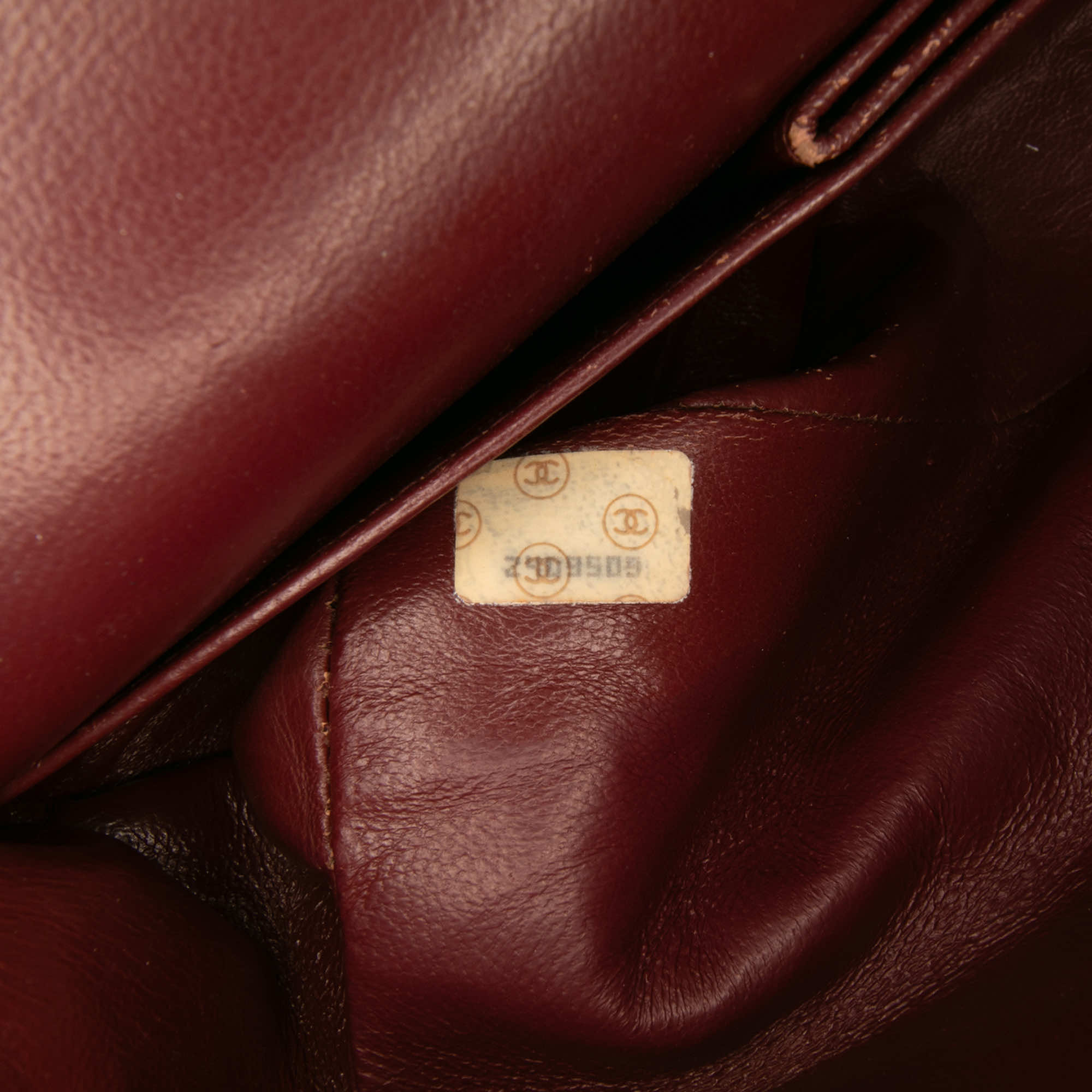 Chanel Medium Classic Lambskin Double Flap - Detail 1