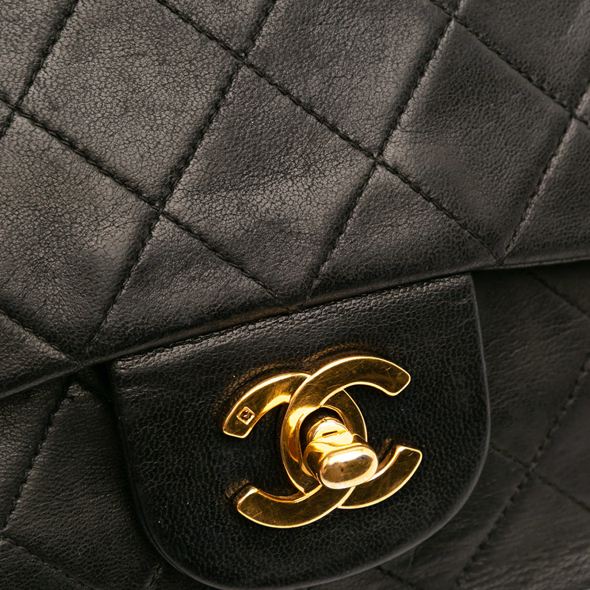 Chanel Medium Classic Lambskin Double Flap - Image 10