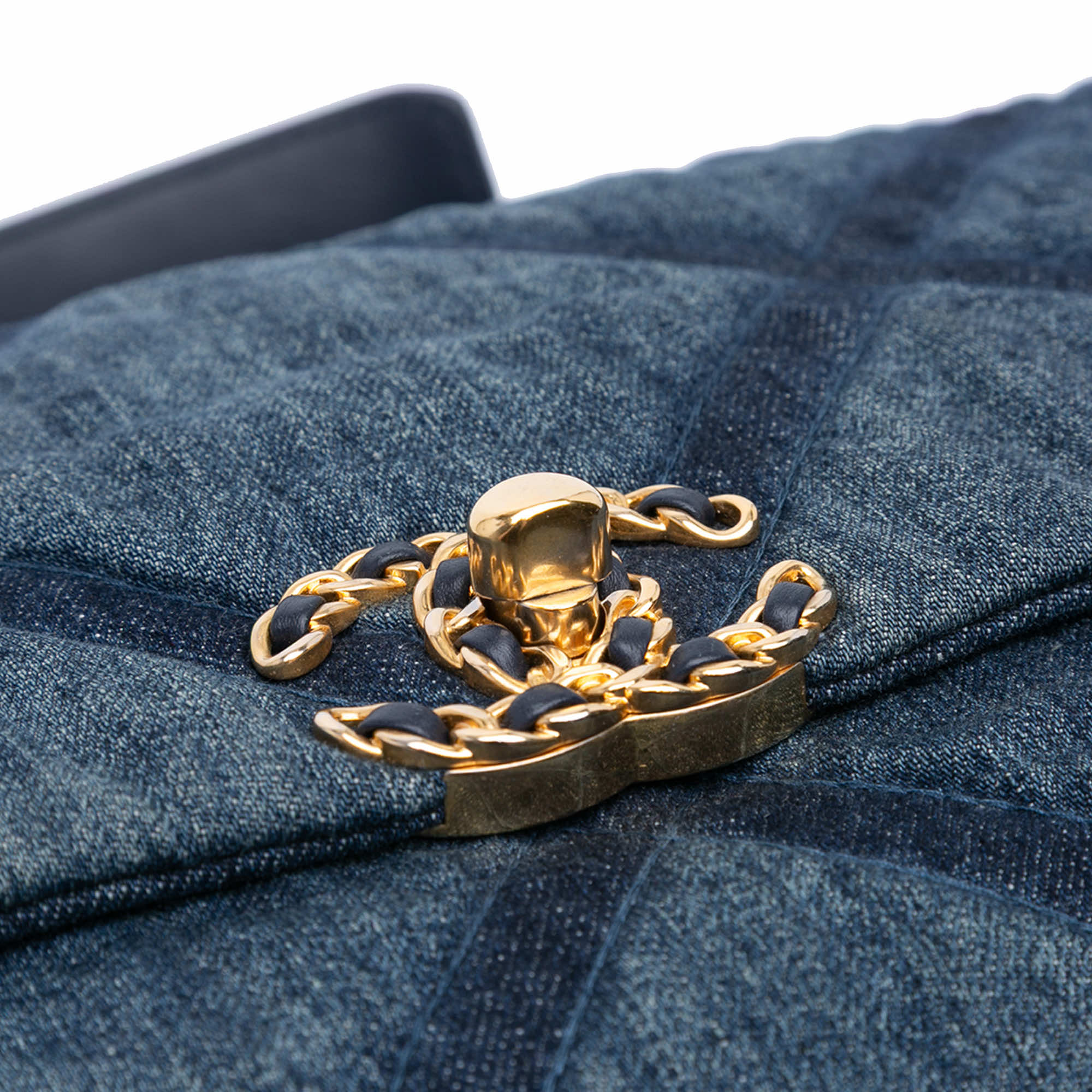 Chanel Large Denim 19 Flap - Detail 2