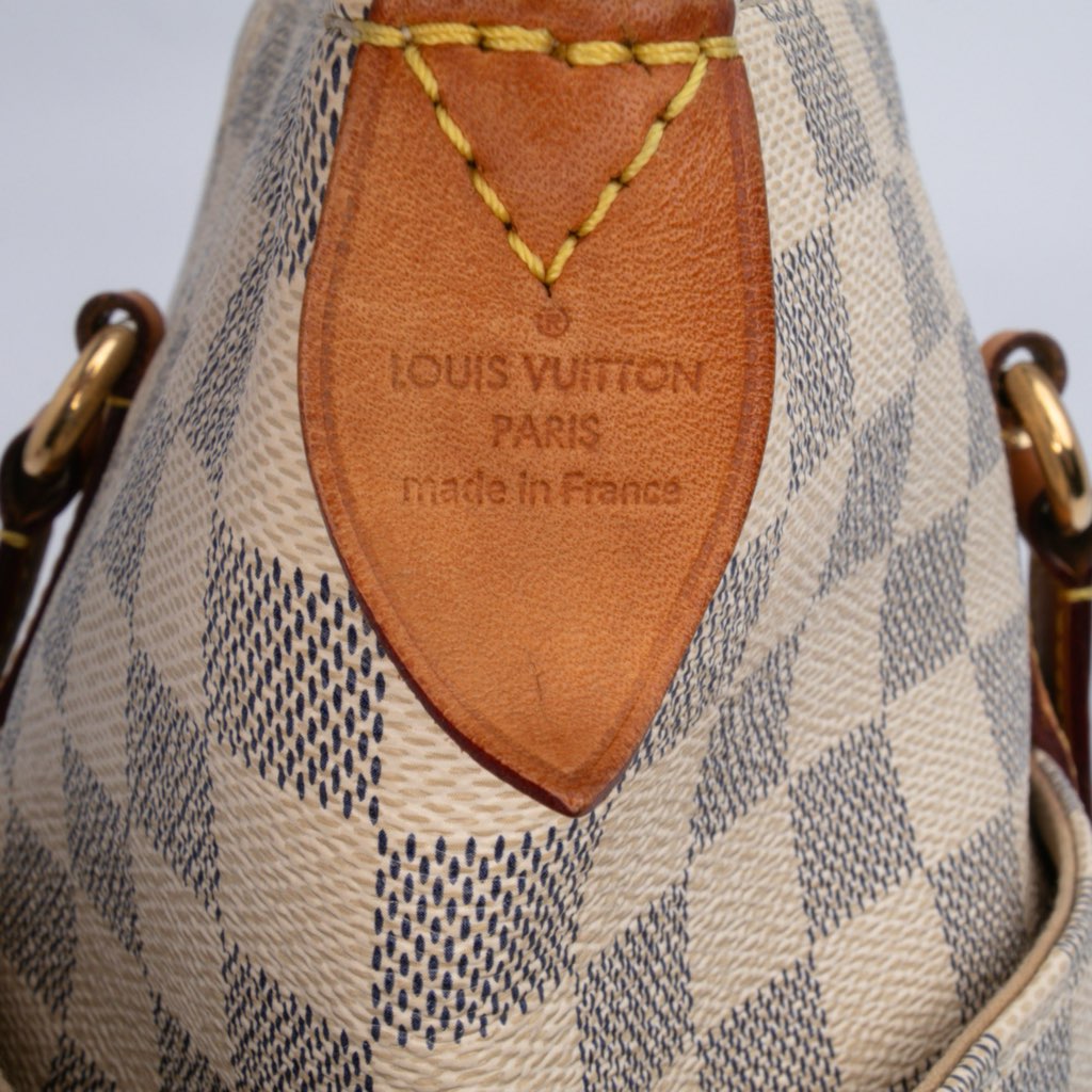 Louis Vuitton Damier Azur Totally MM - 5