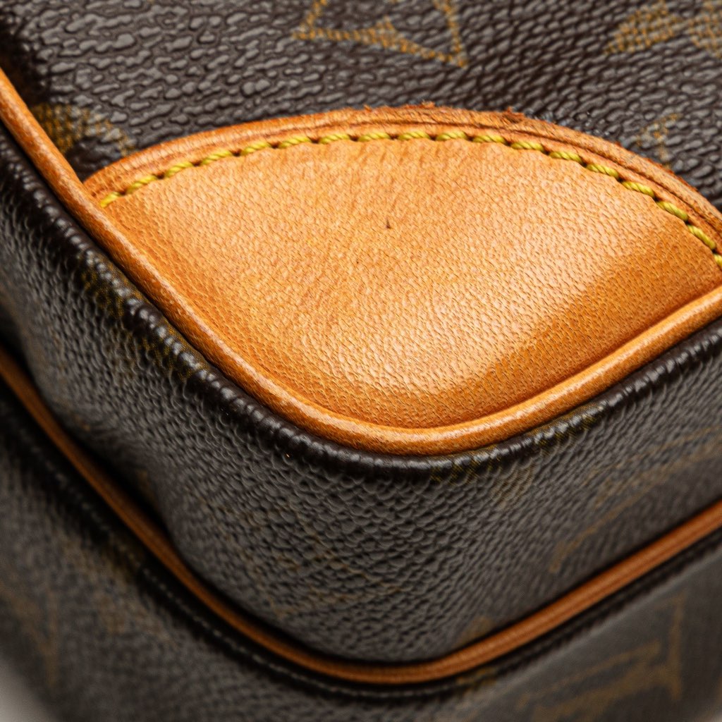 Louis Vuitton Monogram Amazone - Image 10