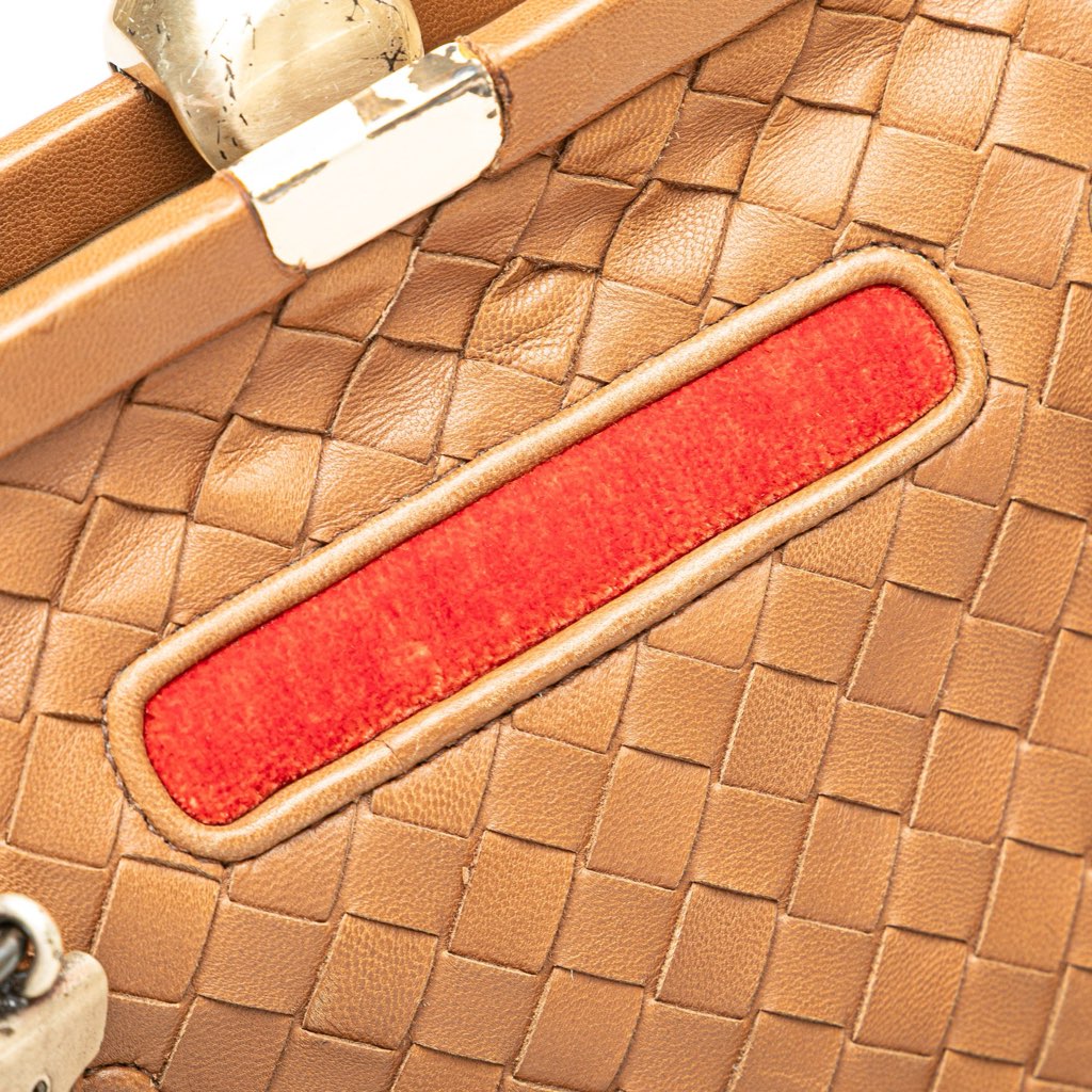 Bottega Veneta Velvet Trimmed Nappa Intrecciato Frame Bag - Image 11