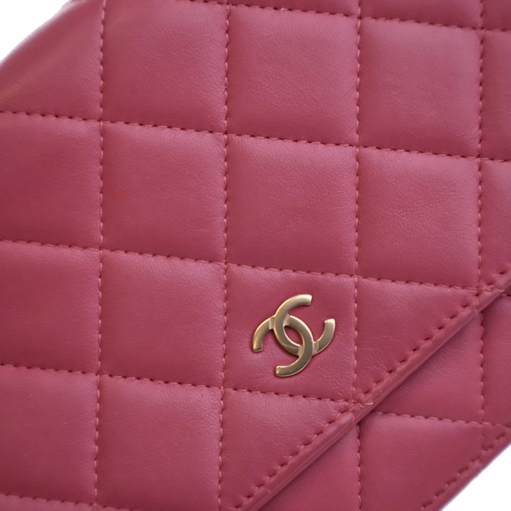 Chanel Classic Lambskin Wallet on Chain - Image 13