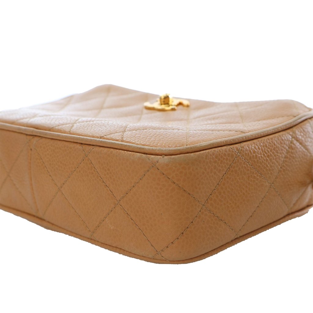 Chanel CC Quilted Caviar Camera Bag - Image 11