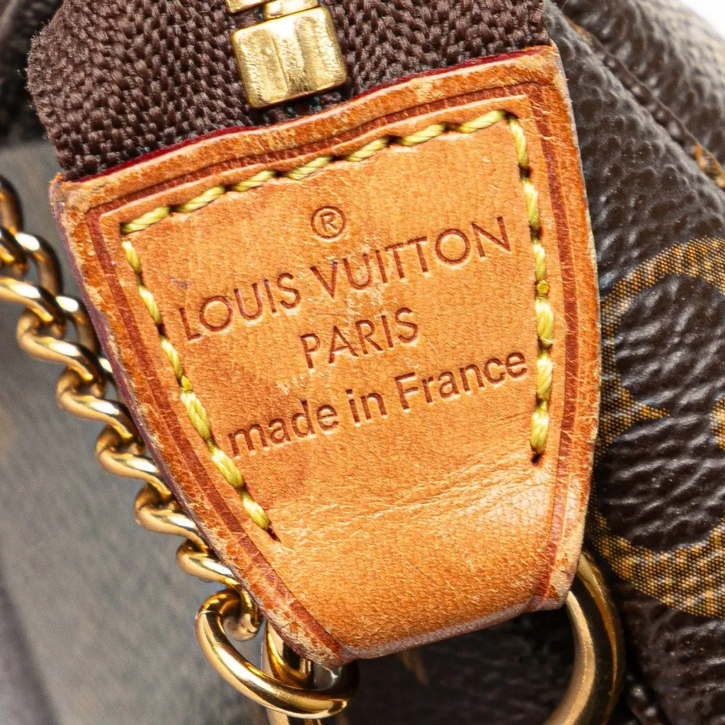 Louis Vuitton Monogram Mini Pochette Accessoires Brown Canvas Very good - Box View