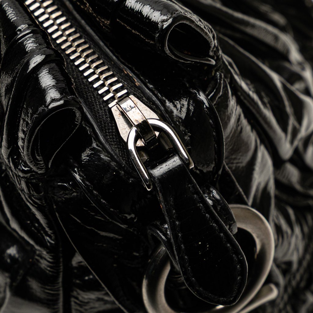 Prada Vernice Gaufre Satchel - Detail 2
