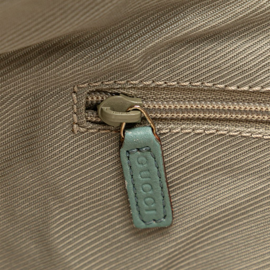 Gucci G Square Suede Hobo - Detail 2