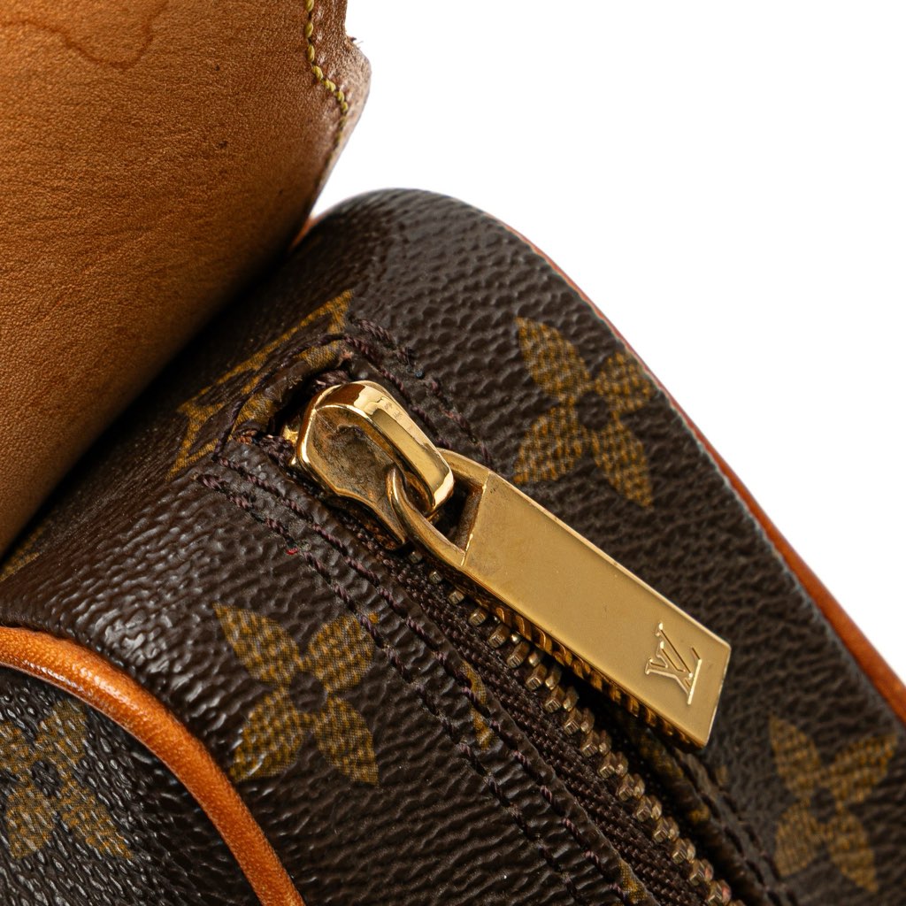 Louis Vuitton Monogram Croissant GM - Detail 2