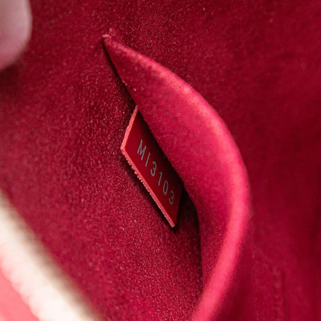 Louis Vuitton Epi Alma BB - Side view