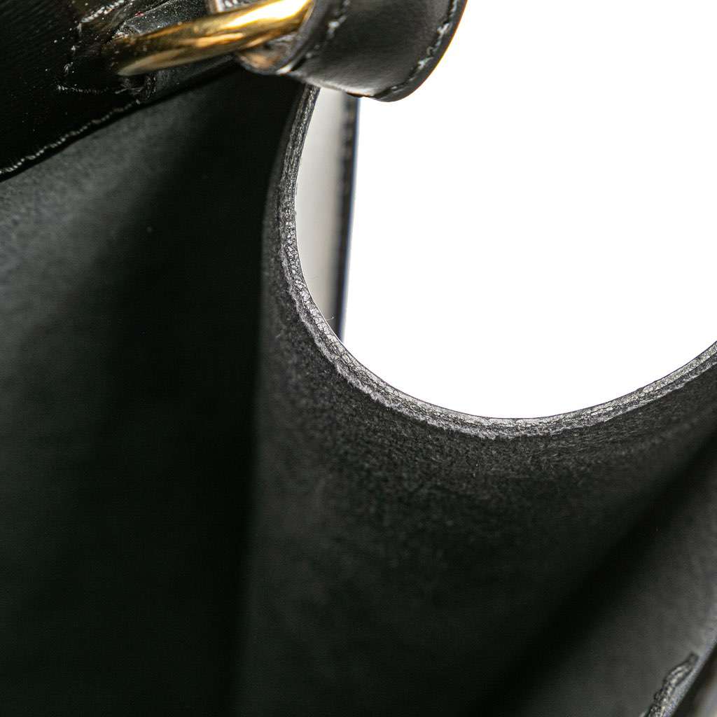 Louis Vuitton Epi Cluny - Detail 1