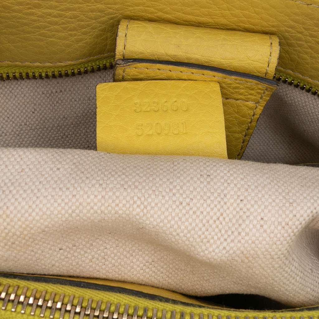 Gucci Medium Calfskin Bamboo Shopper Satchel - Detail 1