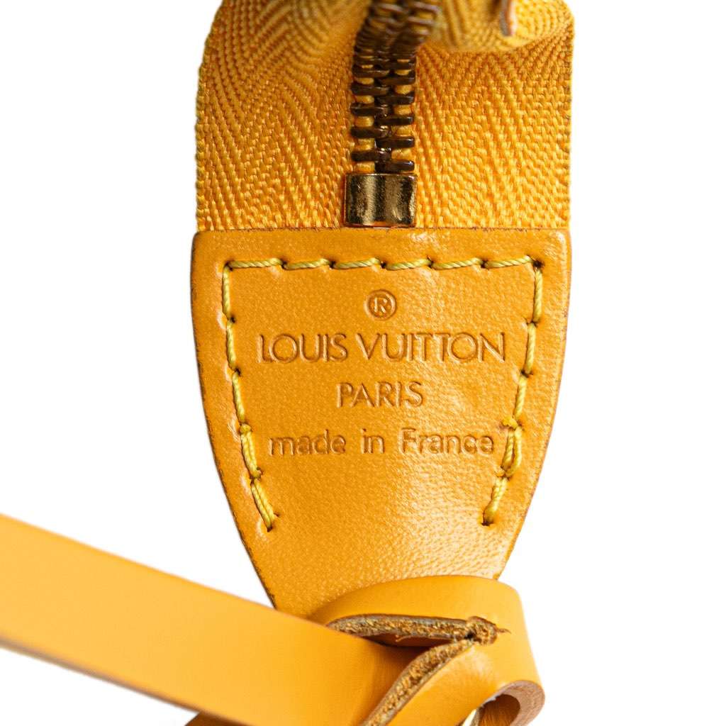 Louis Vuitton Epi Pochette Accessoires - Side view