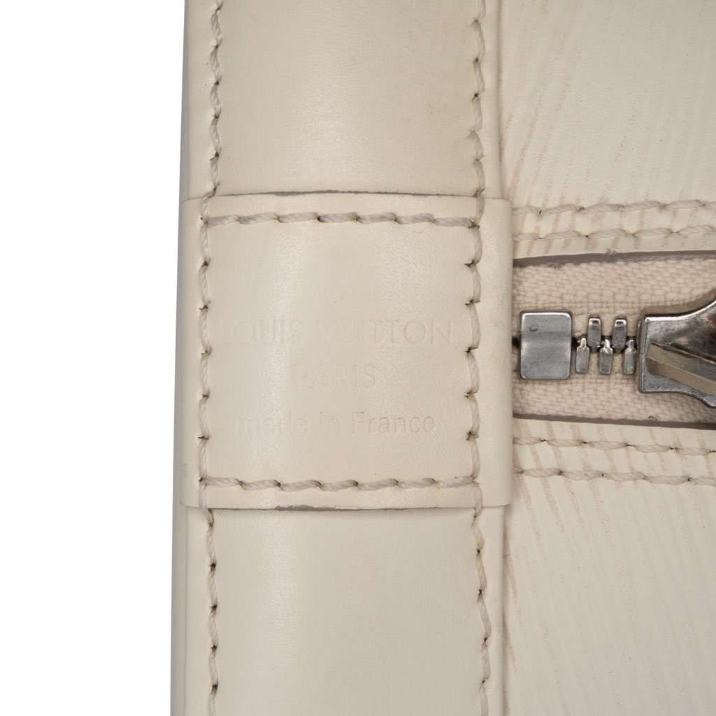 Louis Vuitton Epi Alma PM - Side view