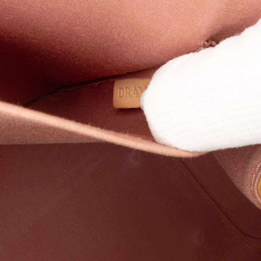 Louis Vuitton Monogram Vernis Brea MM - Detail 1