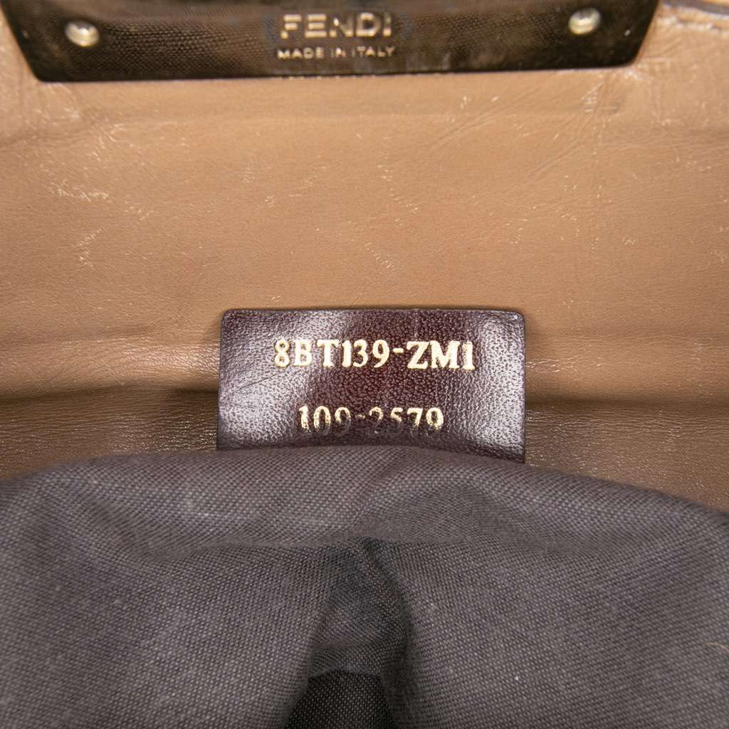 Fendi Leather Baguette Chain Flap - Detail 1