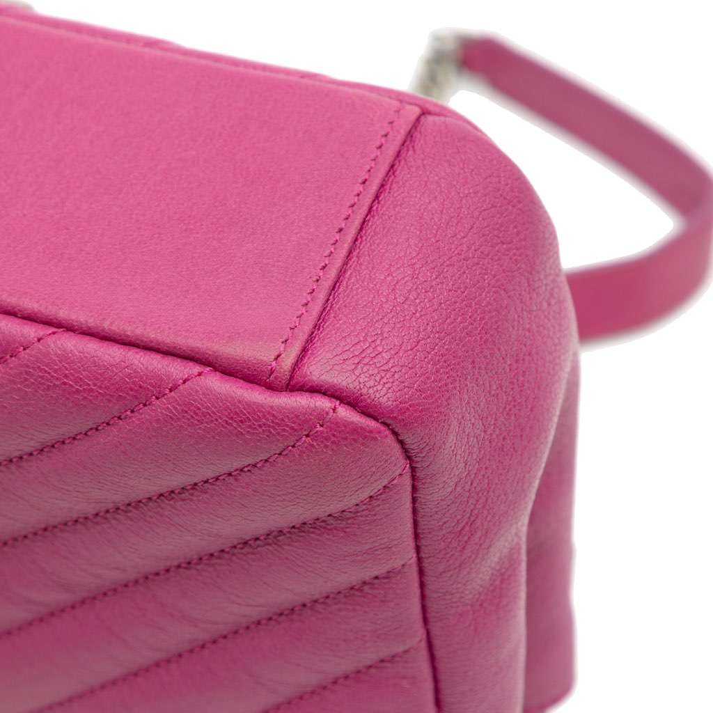 Saint Laurent Medium Chevron Sheepskin Monogram Chain Bag - Image 11