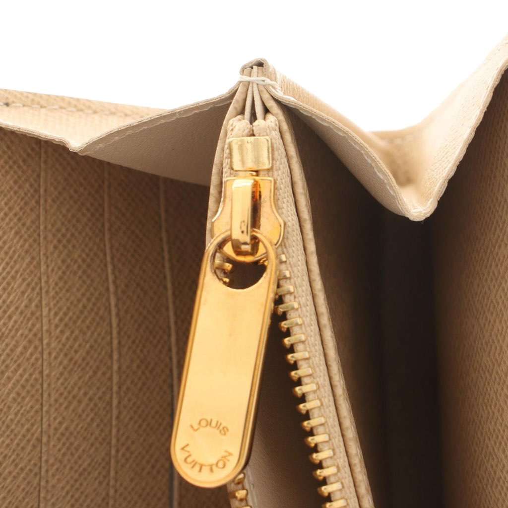 Louis Vuitton Monogram Dentelle Sarah Long Wallet - Detail 2