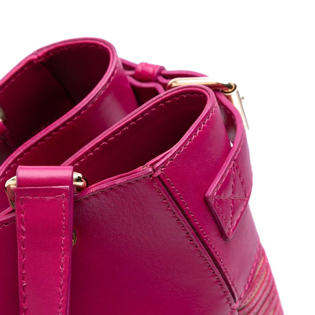 Burberry Haymarket Check Coated Canvas Ravensdon Tote - Image 10